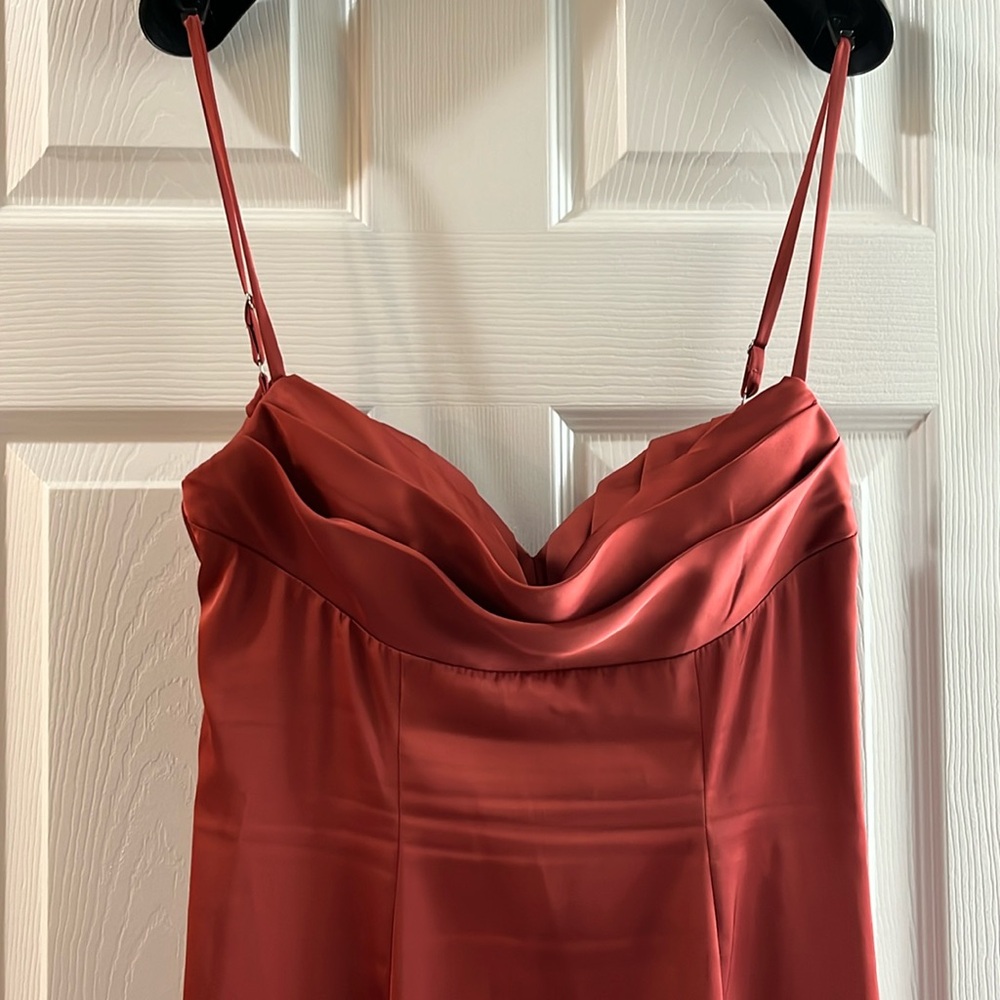 Ladies Size 6 Evening gown with slit